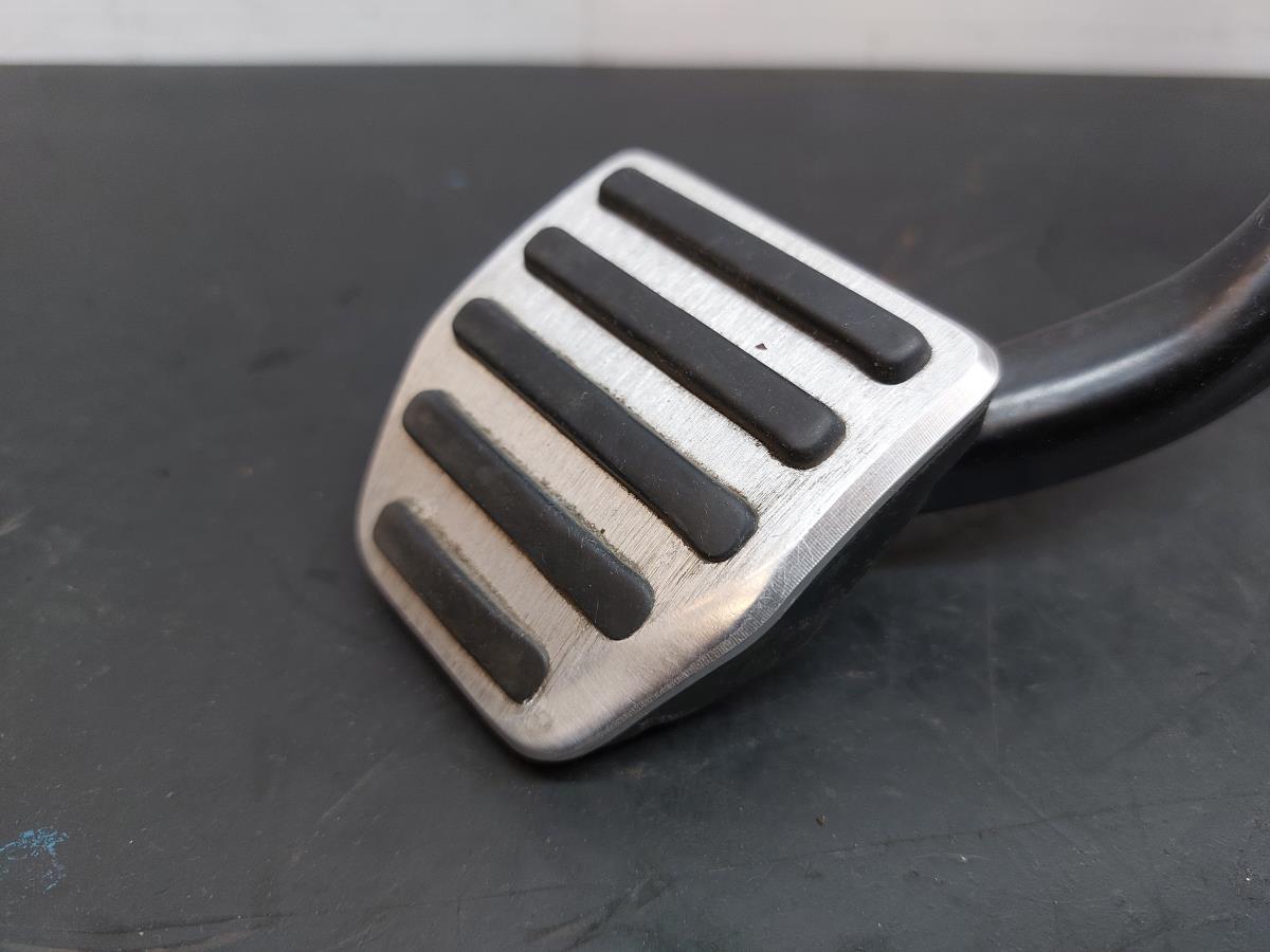 Pedal VOLVO S60 II (134) Imagem-1