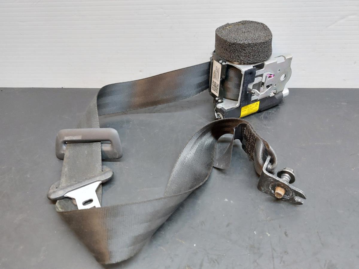 Pré-tensor cinto trás direito VOLVO S60 II (134)