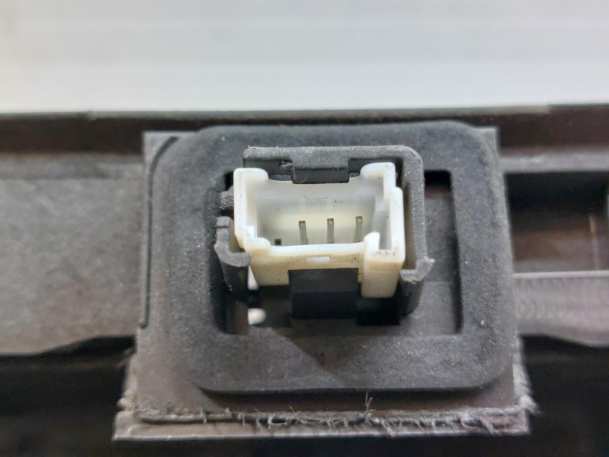 Modanatura porta / portellone bagagliaio BMW 7 (G11, G12) Imagem-11