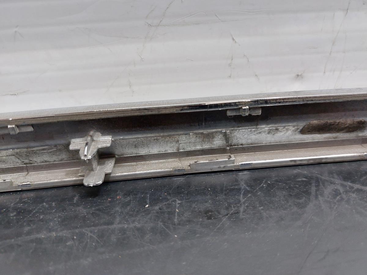 Modanatura porta / portellone bagagliaio BMW 7 (G11, G12) Imagem-12