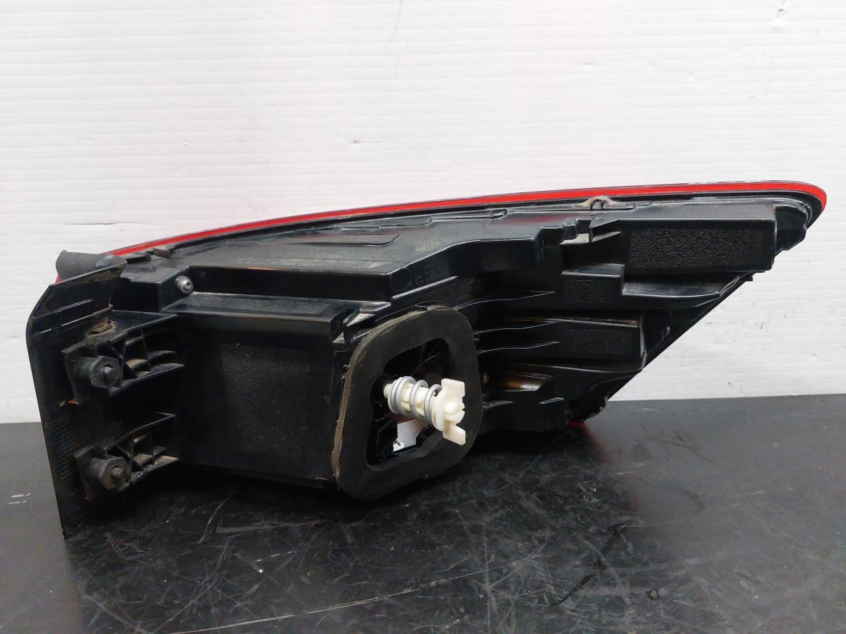 Left Tail light SKODA Kodiaq (NS7) Imagem-3