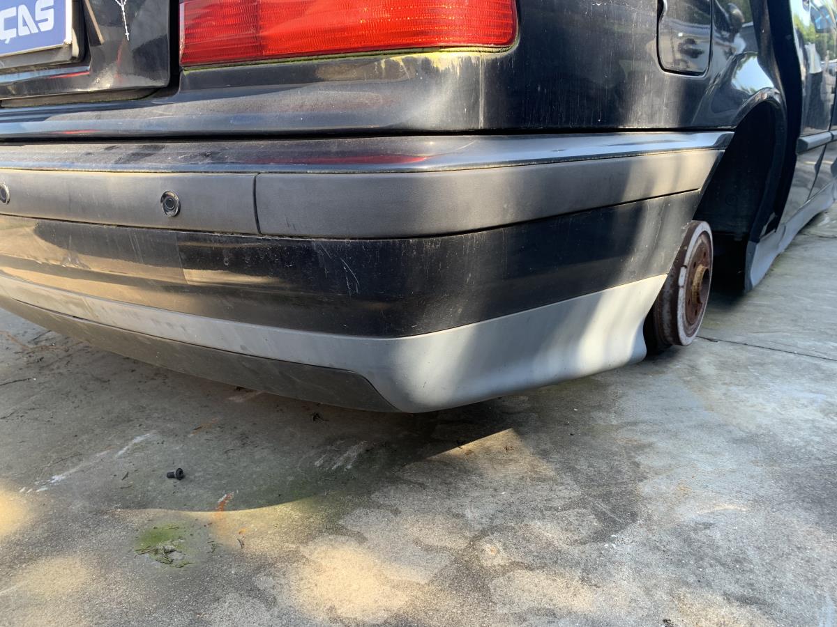 Rear Bumper BMW 3 (E36) Imagem-1