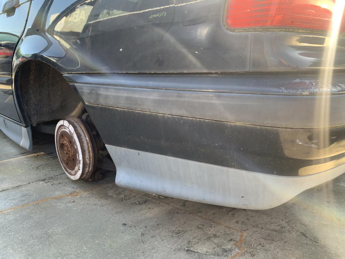 Rear Bumper BMW 3 (E36) Imagem-3