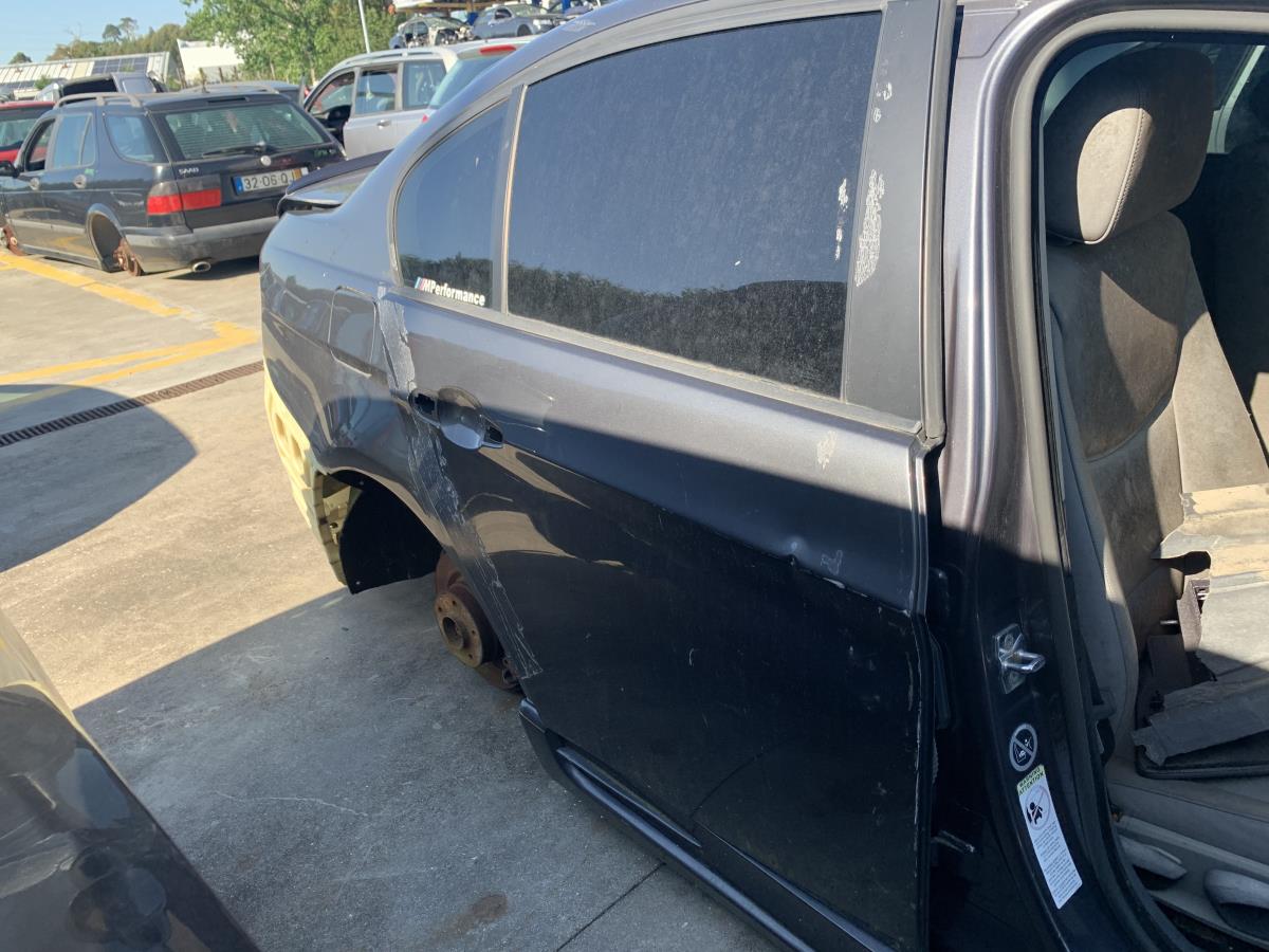 Porta trás direita BMW 3 (E90)