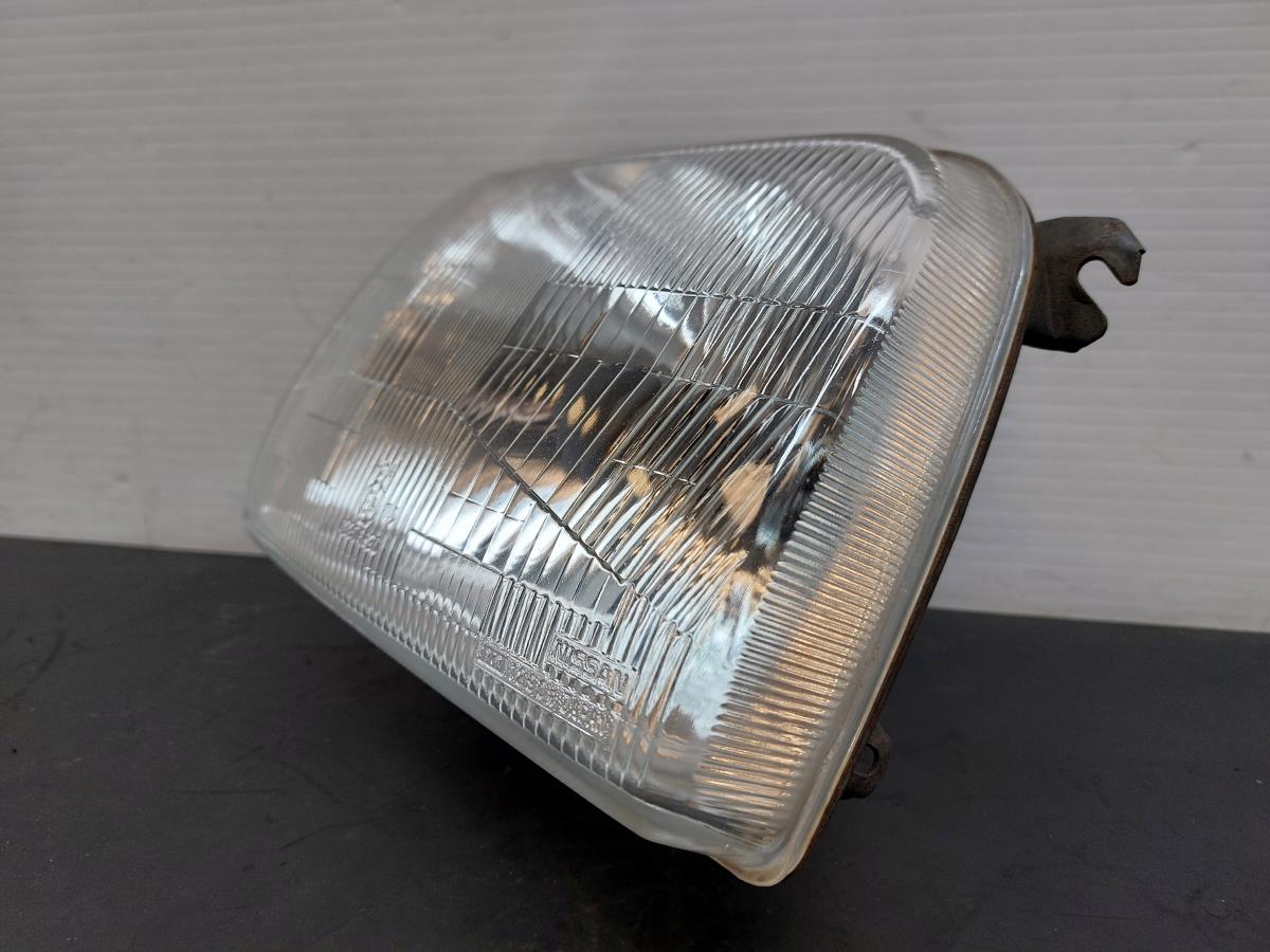 Ótica / farol direita NISSAN Micra I (K10) Imagem-2