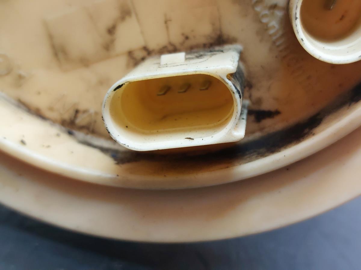 Pompe à carburant AUDI A3 Sportback (8VA, 8VF) Imagem-5