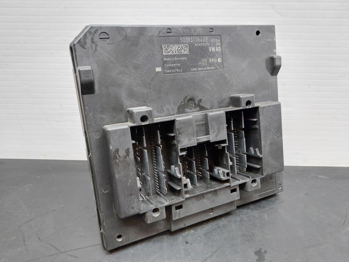 Scatola fusibili / SAM / BSI AUDI A3 Sportback (8VA, 8VF)