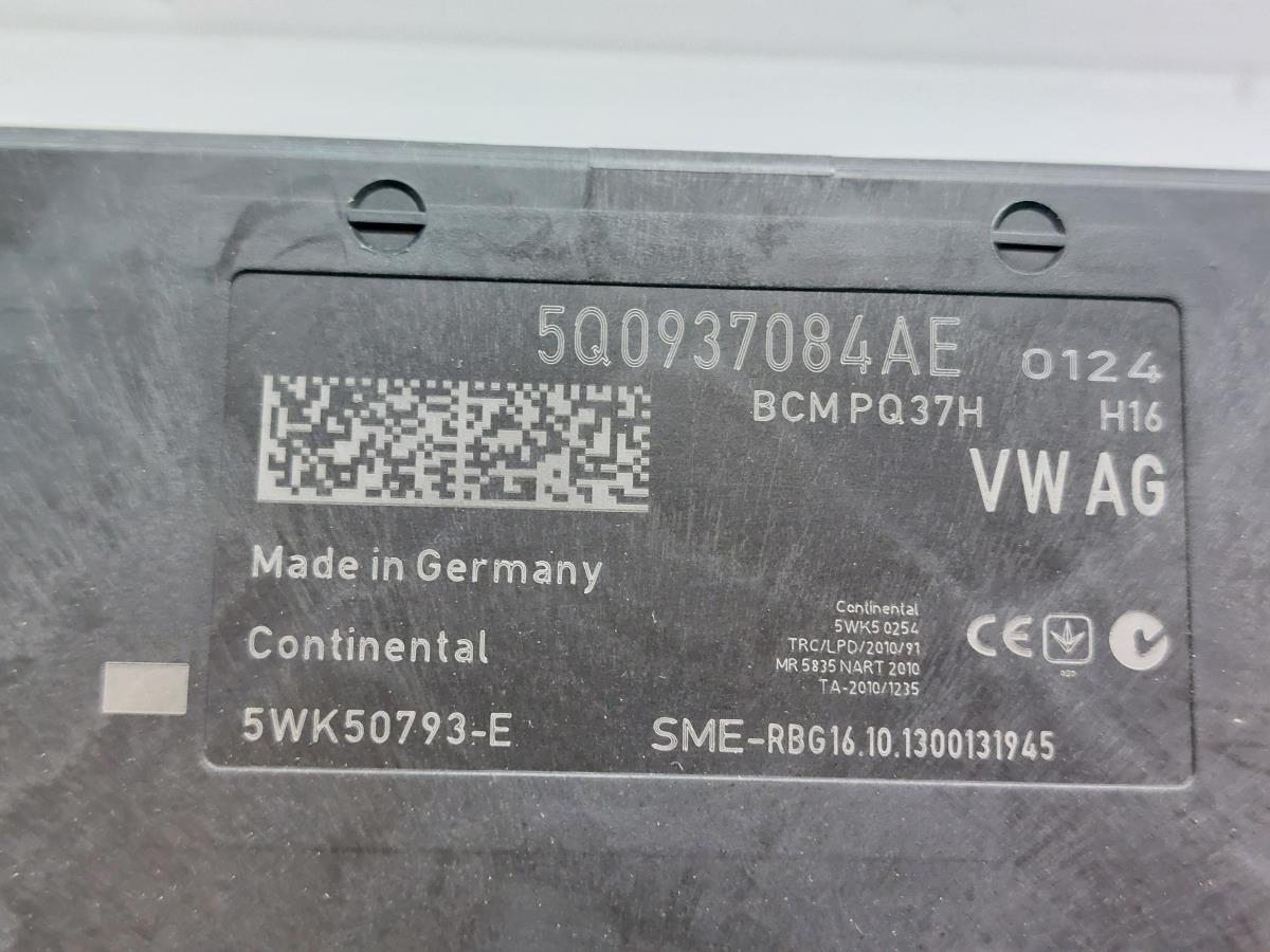 Boîte de fusibles / SAM / BSI AUDI A3 Sportback (8VA, 8VF) Imagem-1