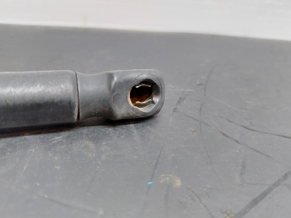 Amortiguador Maletero AUDI A3 Sportback (8VA, 8VF) Imagem-2