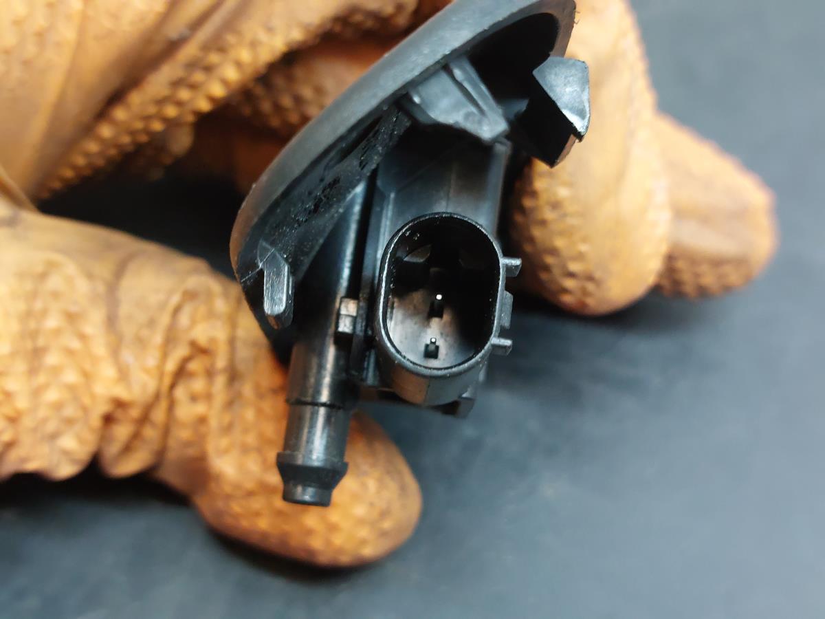 Eyector AUDI A3 Sportback (8VA, 8VF) Imagem-3