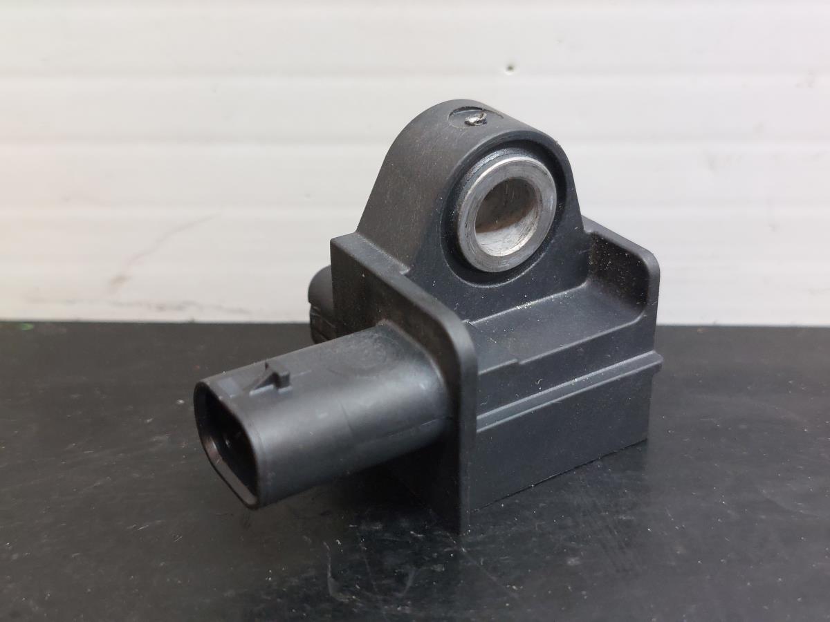 Sensor airbag Delantero Derecho AUDI A3 Sportback (8VA, 8VF)
