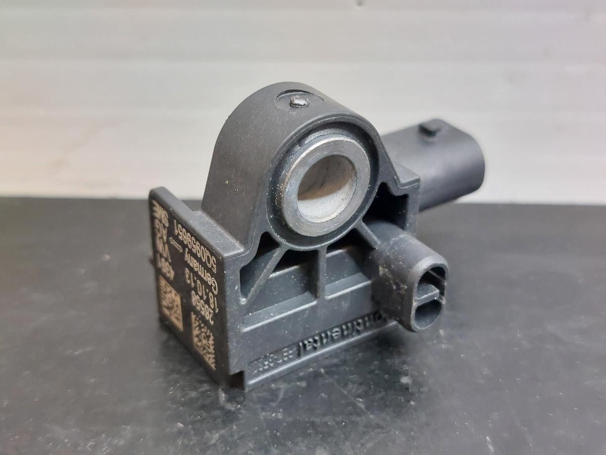 Sensor airbag Delantero Derecho AUDI A3 Sportback (8VA, 8VF) Imagem-1