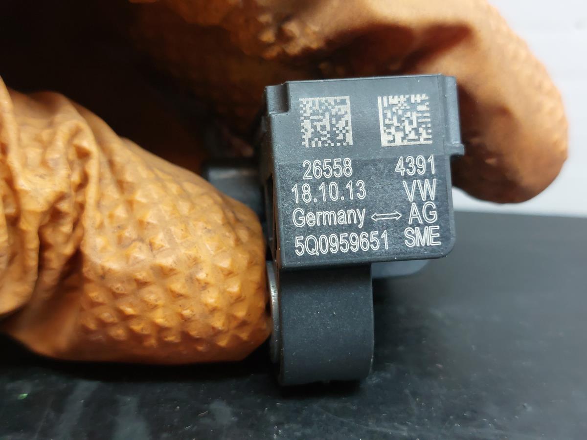 Sensor airbag Delantero Derecho AUDI A3 Sportback (8VA, 8VF) Imagem-2