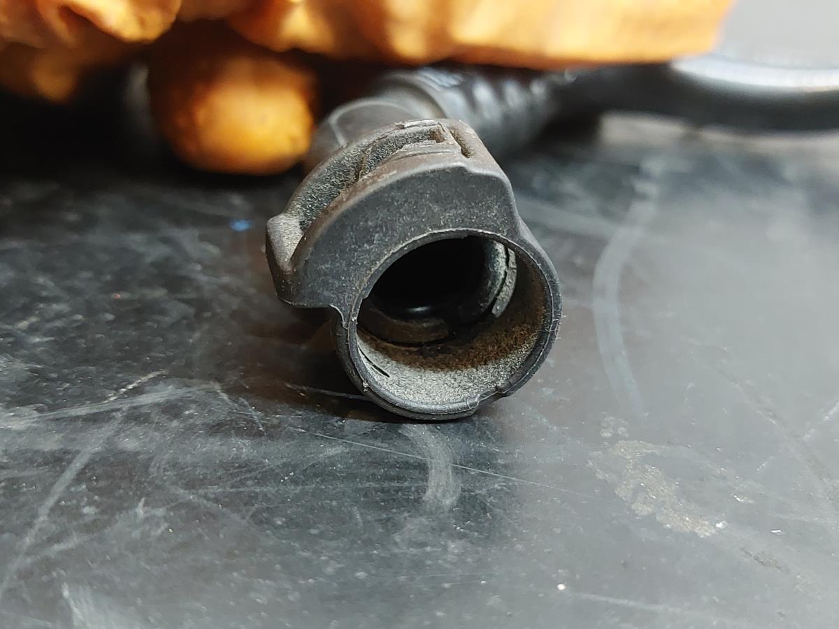 Tubo de aire AUDI A3 Sportback (8VA, 8VF) Imagem-1