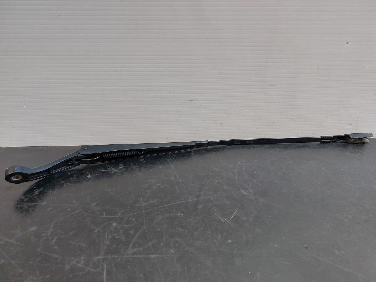 Brazo de limpiaparabrisas delantero derecho AUDI A3 Sportback (8VA, 8VF) Imagem-3