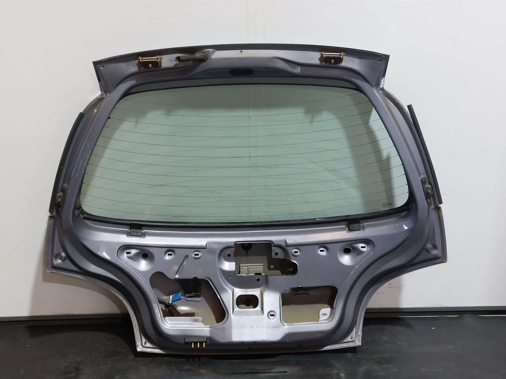 Porta / tampa da mala FORD Ka (RB_) Imagem-4