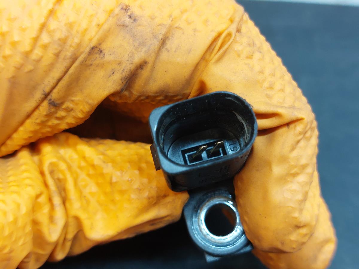 Sensore ABS anteriore destro AUDI A3 Sportback (8VA, 8VF) Imagem-3