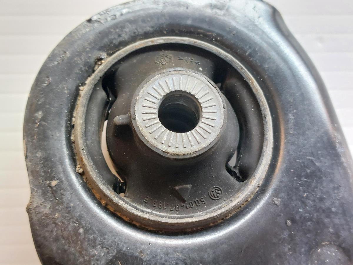 Bras de suspension Avant gauche AUDI A3 Sportback (8VA, 8VF) Imagem-3