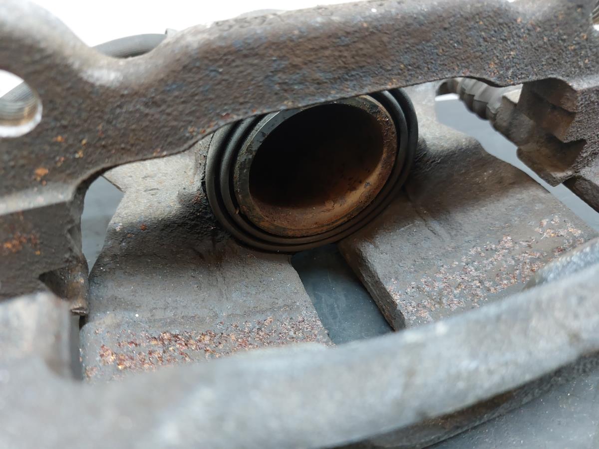 Étrier de frein avant gauche AUDI A3 Sportback (8VA, 8VF) Imagem-3