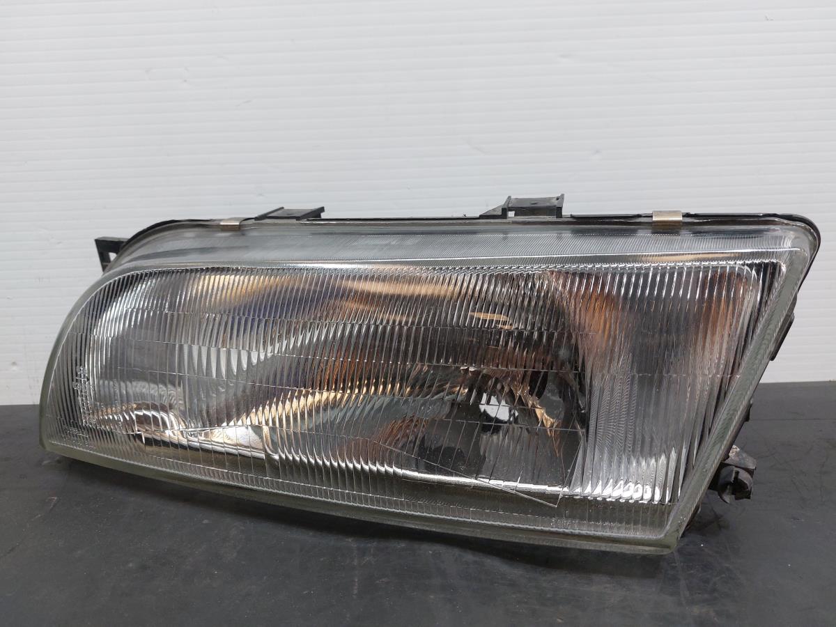 Ótica / farol esquerda NISSAN Almera I Hatchback (N15)