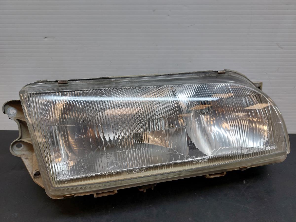 Ótica / farol direita NISSAN Primera Wagon (W10)