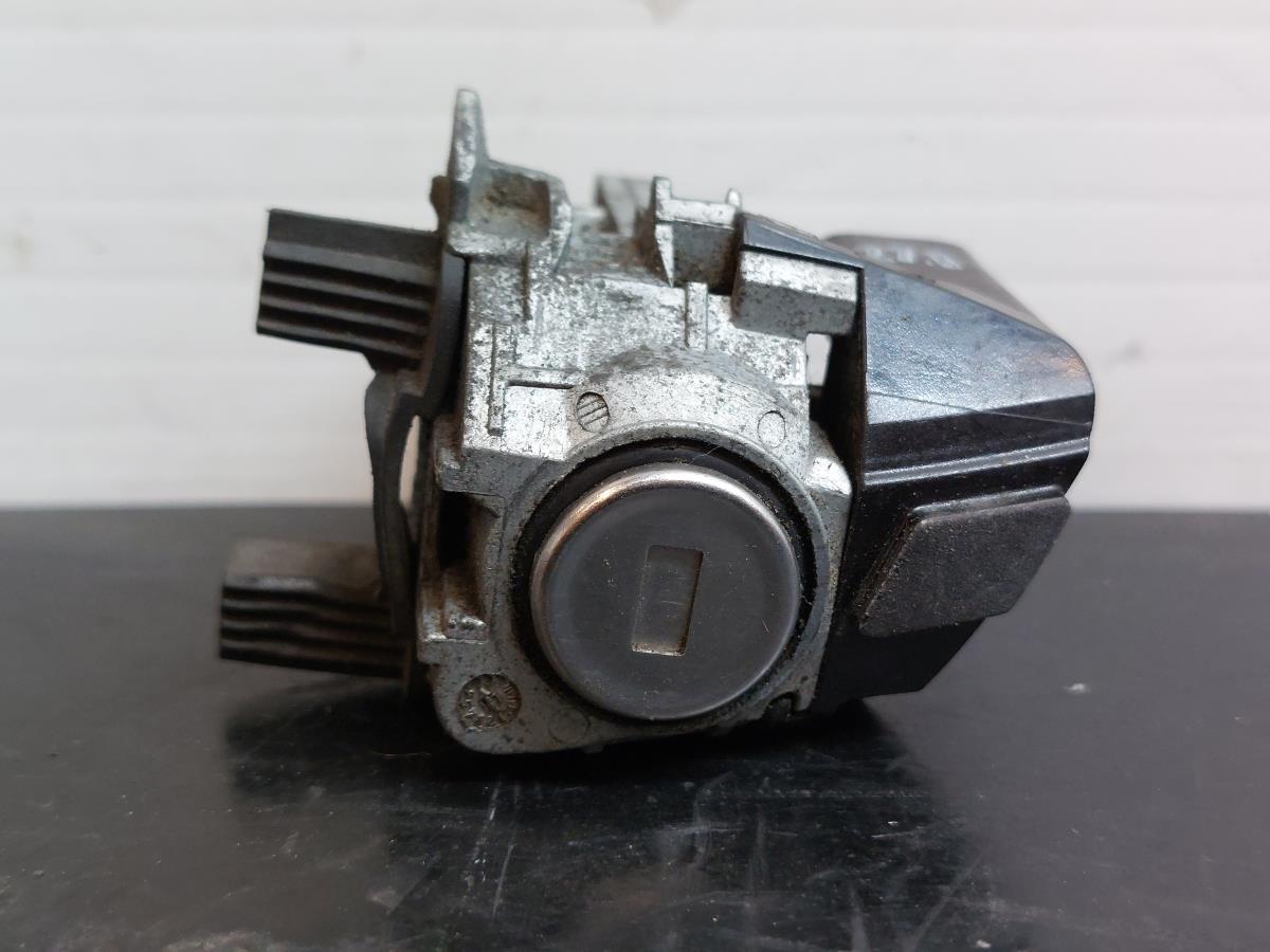 Canhão de porta MERCEDES-BENZ Classe C (W204) Imagem-1