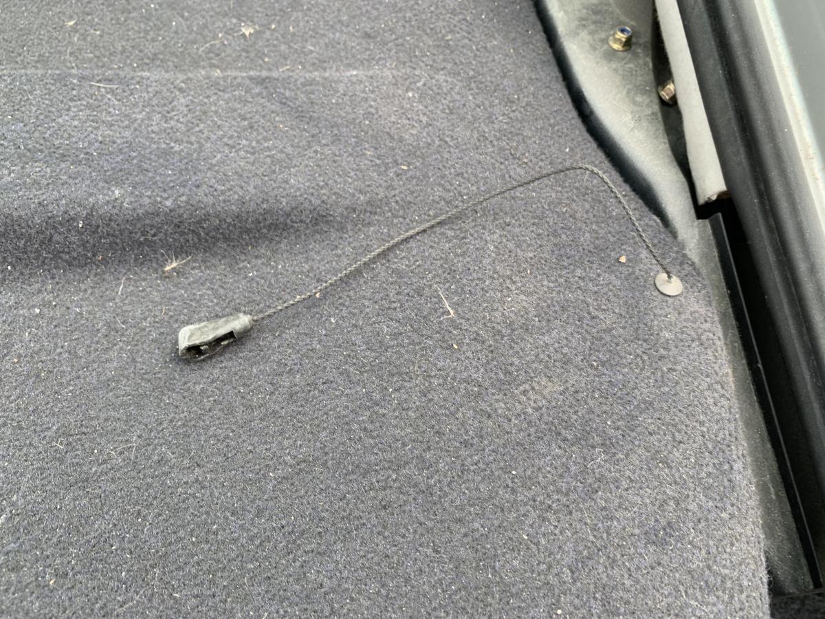 Chapeleira / tampo da mala FORD Mondeo III (B5Y) Imagem-2