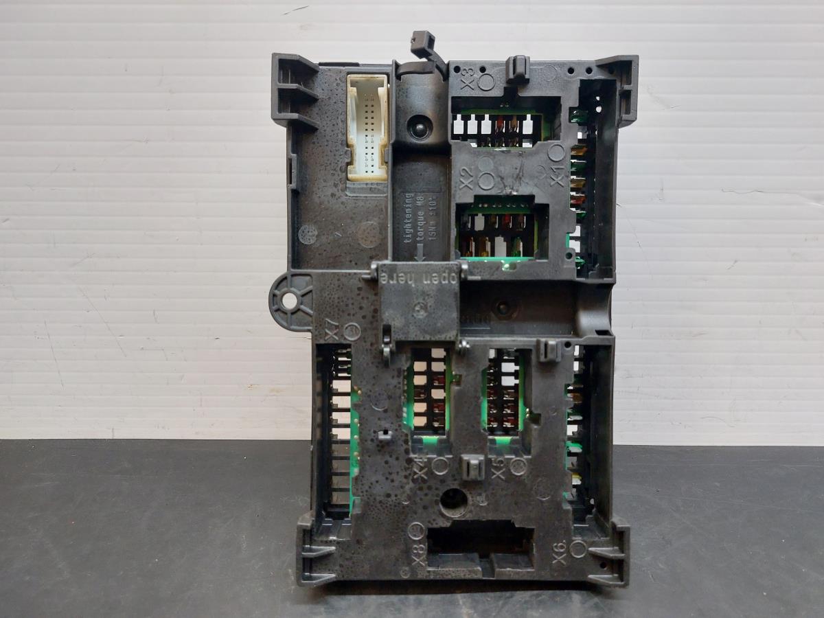 Boîte de fusibles / SAM / BSI BMW 7 (G11, G12) Imagem-2