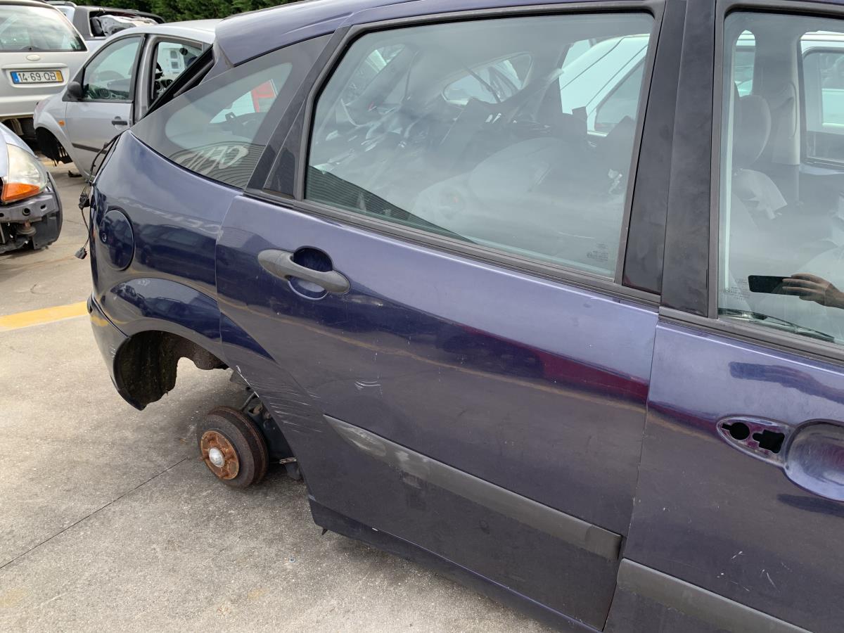Porta trás direita FORD Focus I (DAW, DBW)