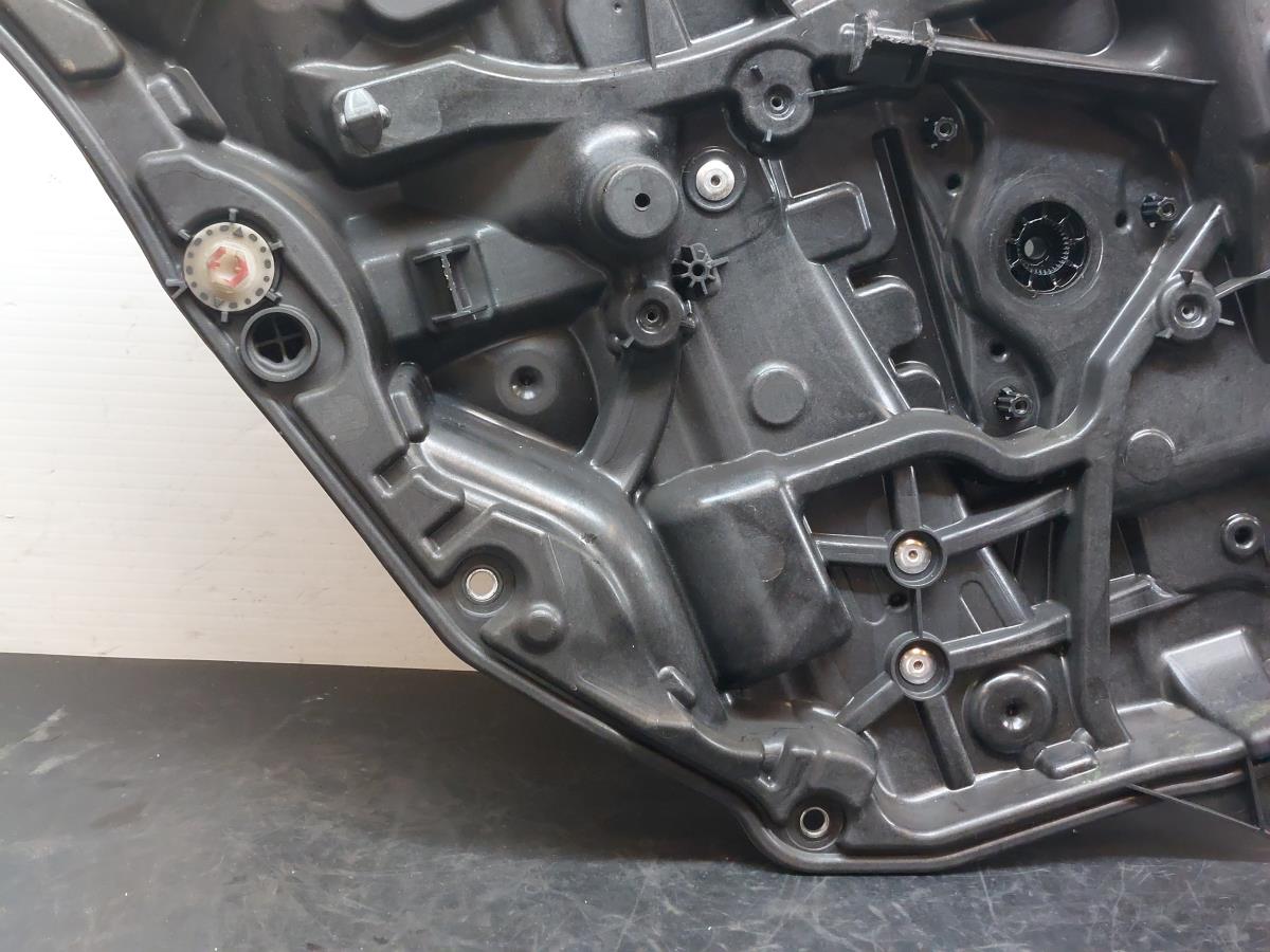 Alzavetro posteriore sinistro BMW 7 (G11, G12) Imagem-4