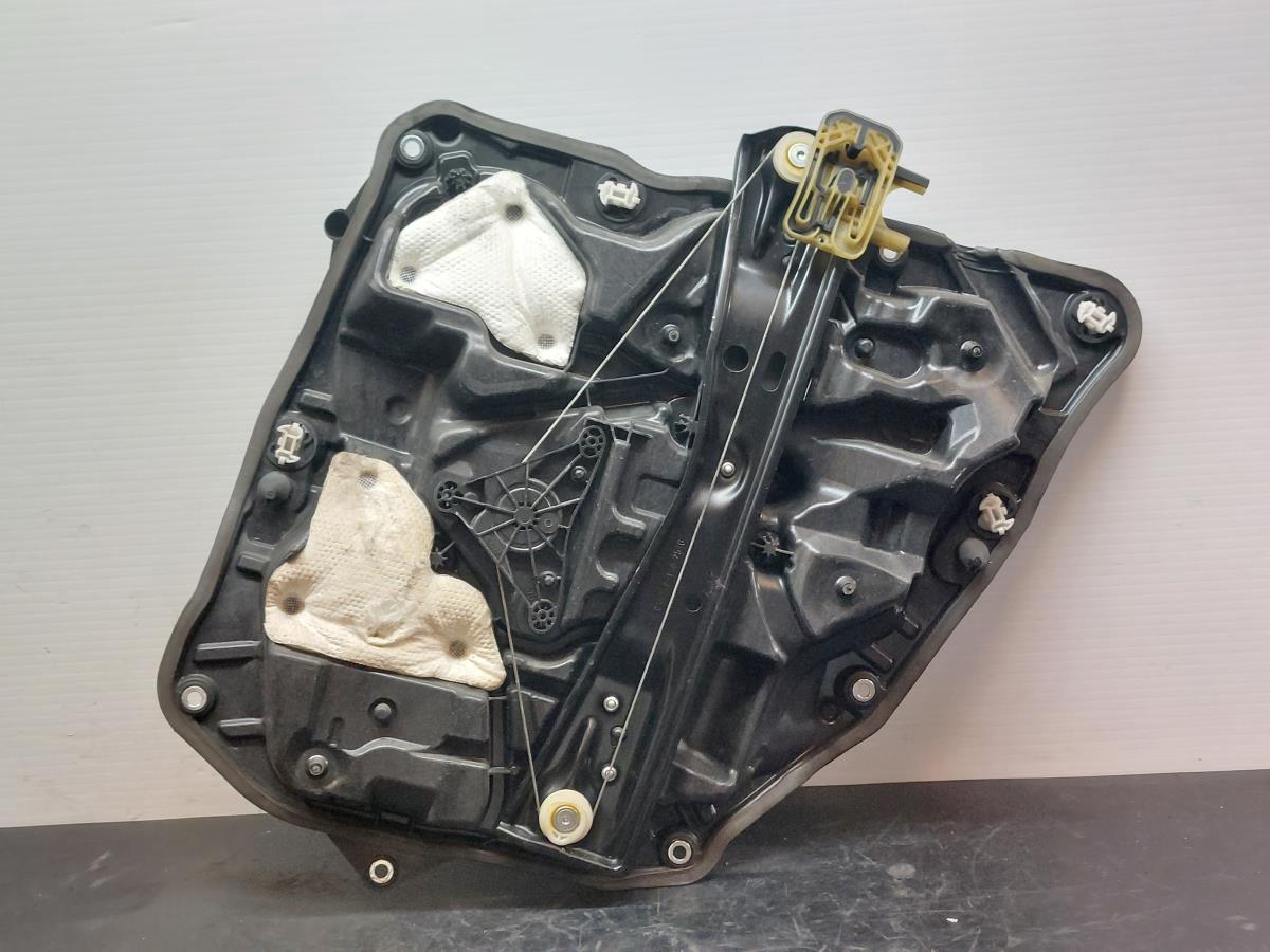 Alzavetro posteriore sinistro BMW 7 (G11, G12) Imagem-7