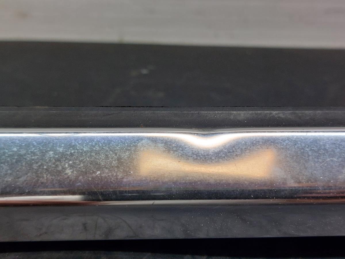 Modanatura porta posteriore sinistra BMW 7 (G11, G12) Imagem-7