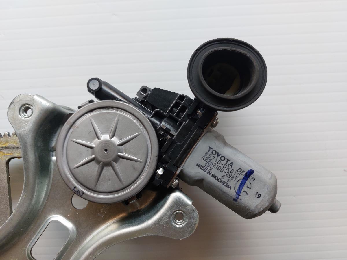 Right front window regulator TOYOTA Hilux VII Pick Up (_N1_, _N2_, _N3_) Imagem-1