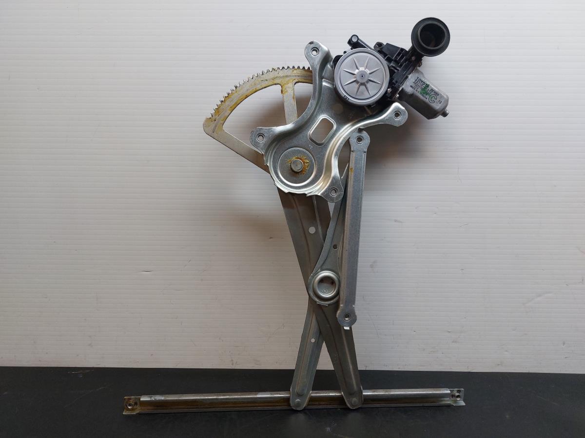 Right front window regulator TOYOTA Hilux VII Pick Up (_N1_, _N2_, _N3_)