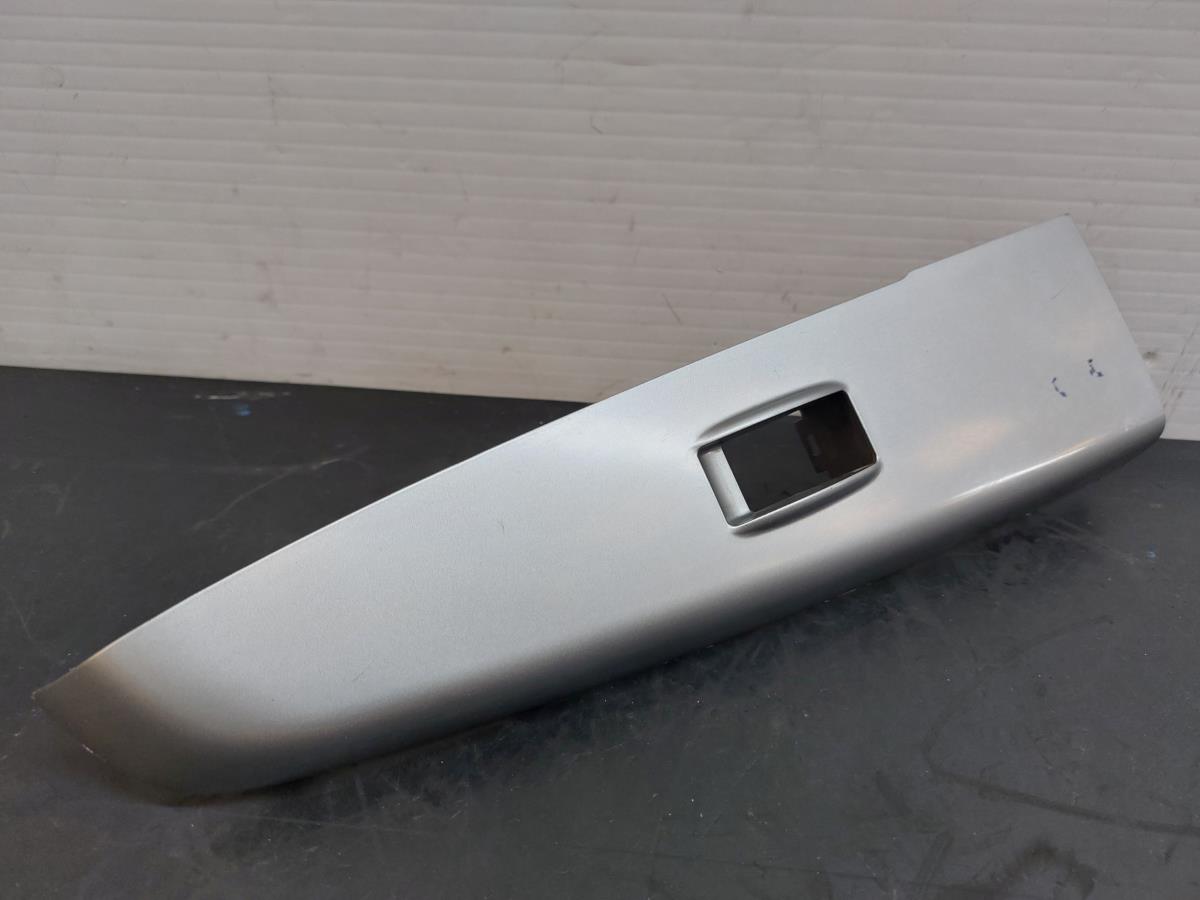 Right front door trim TOYOTA Hilux VII Pick Up (_N1_, _N2_, _N3_)