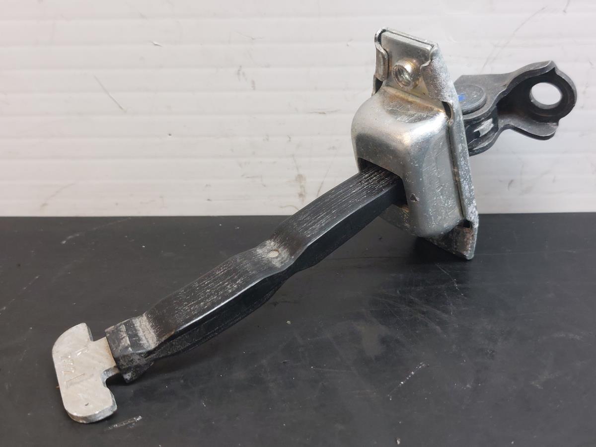Left rear Door limiter TOYOTA Hilux VII Pick Up (_N1_, _N2_, _N3_)