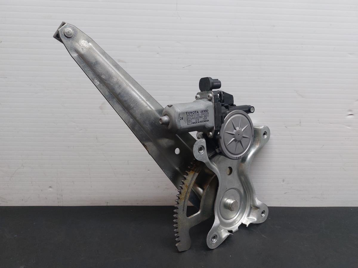 Alzavetro posteriore destro TOYOTA Hilux VII Pick Up (_N1_, _N2_, _N3_)