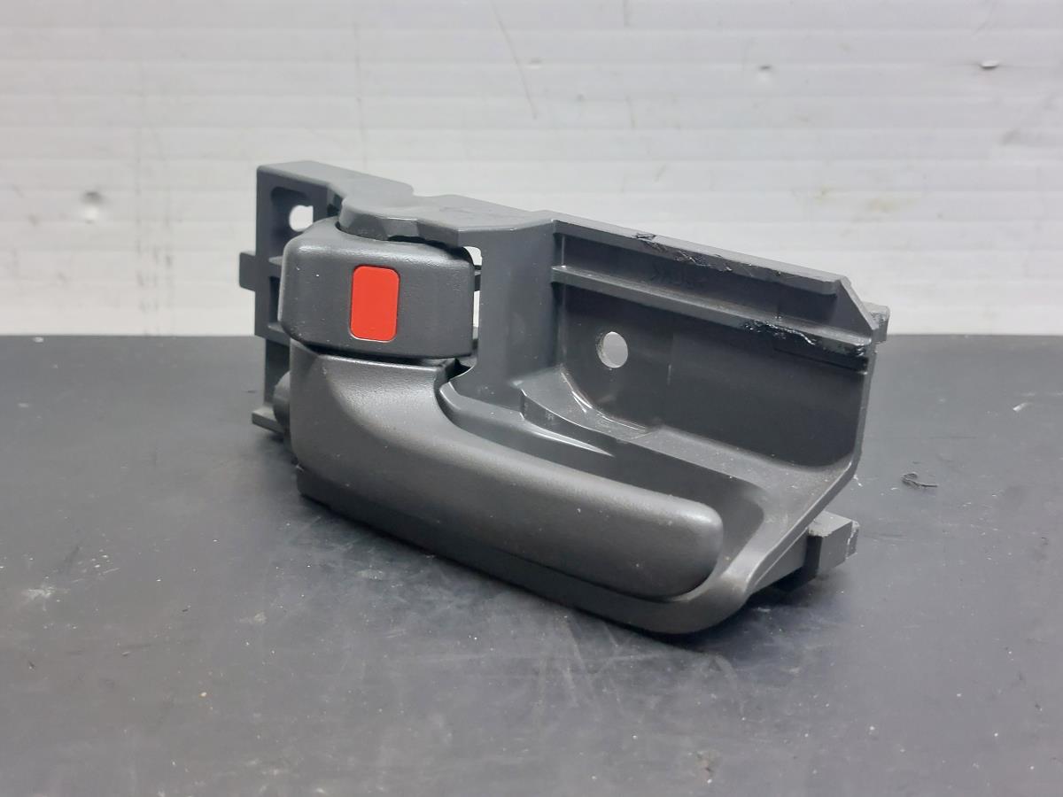 Left front interior door handle TOYOTA Hilux VII Pick Up (_N1_, _N2_, _N3_) Imagem-1