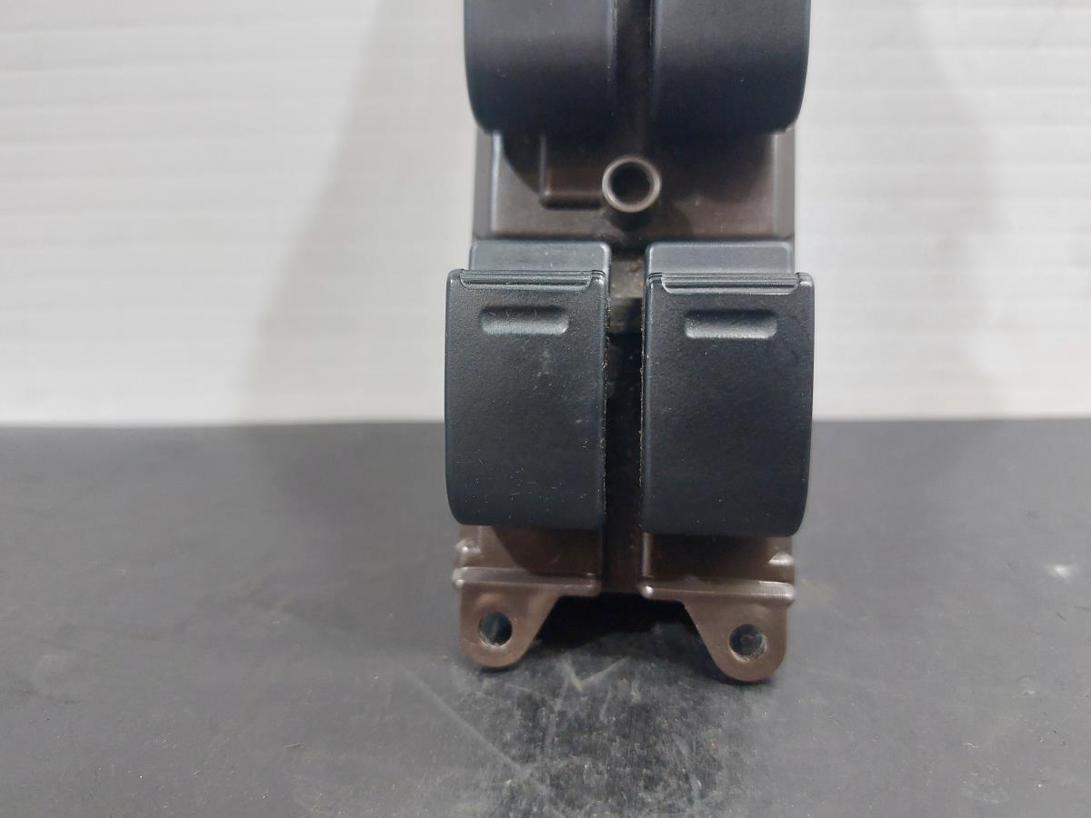 Mando / interruptor elevalunas delantero izquierdo TOYOTA Hilux VII Pick Up (_N1_, _N2_, _N3_) Imagem-1