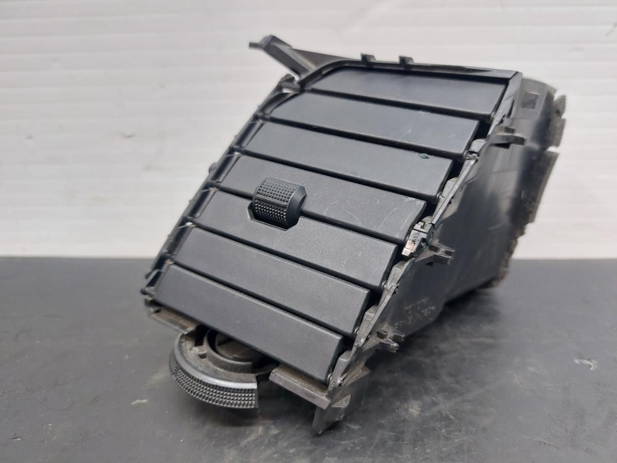 Diffuser / air vent TOYOTA Hilux VII Pick Up (_N1_, _N2_, _N3_)