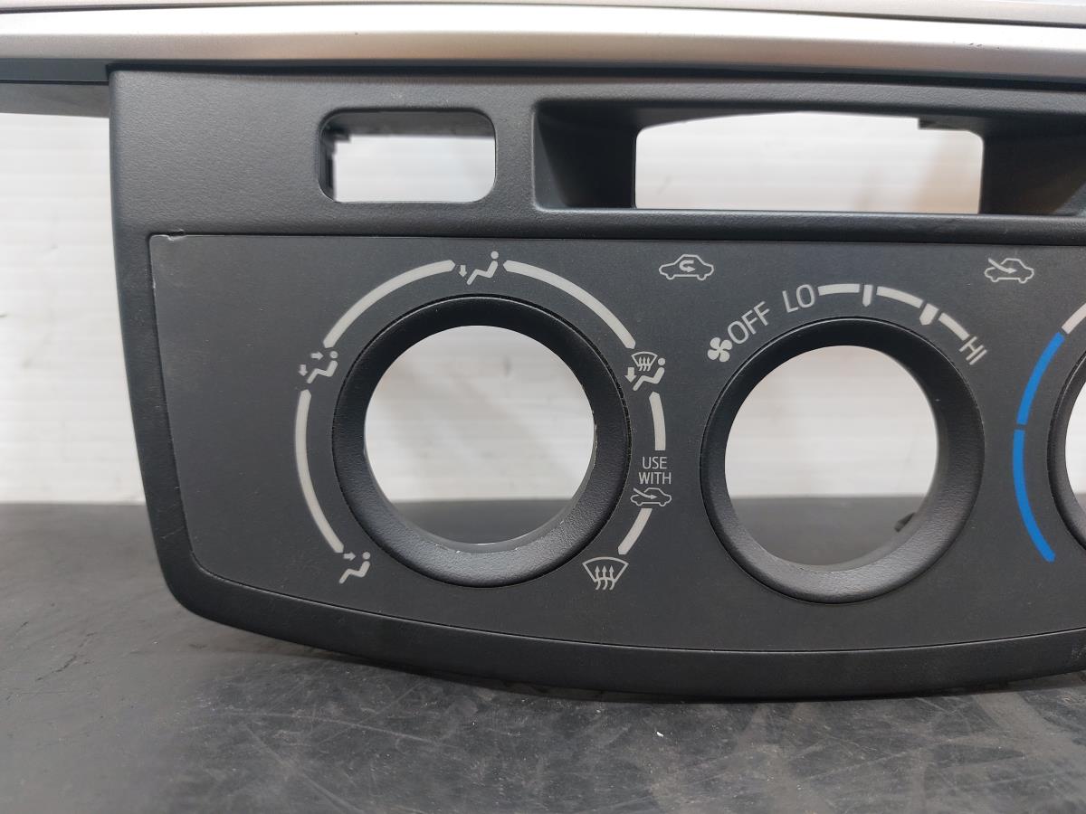 Cornice console centrale / radio / anello TOYOTA Hilux VII Pick Up (_N1_, _N2_, _N3_) Imagem-4