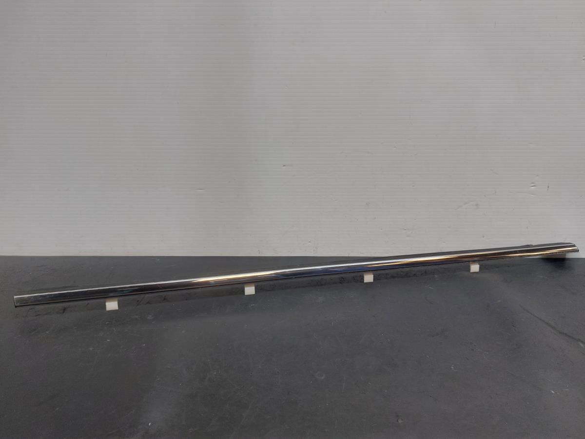 Friso da porta frente direita CHEVROLET Captiva (C100, C140) | 2006 - 2025