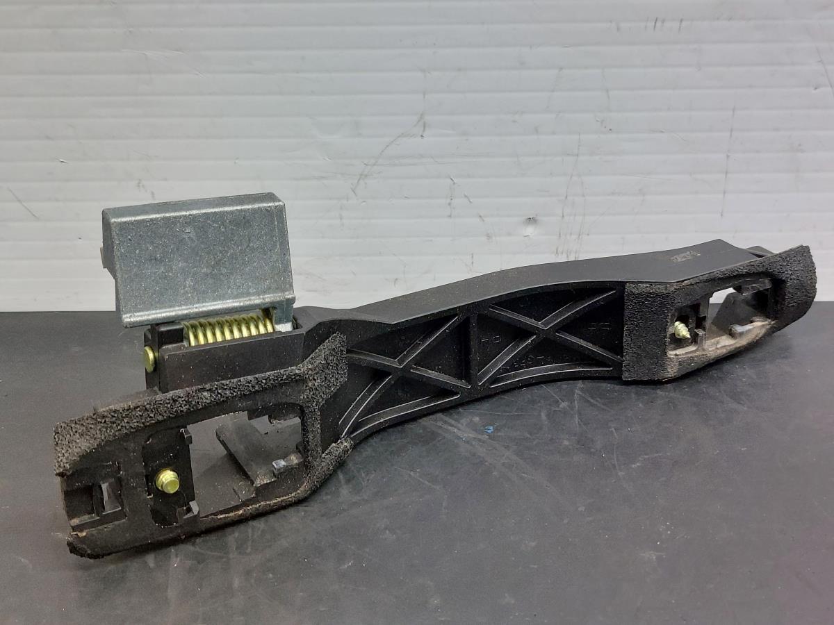 Suporte puxador porta trás direito CHEVROLET Captiva (C100, C140) | 2006 - 2025