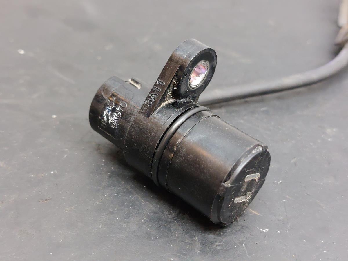Right front ABS sensor TOYOTA Hilux VII Pick Up (_N1_, _N2_, _N3_) Imagem-1