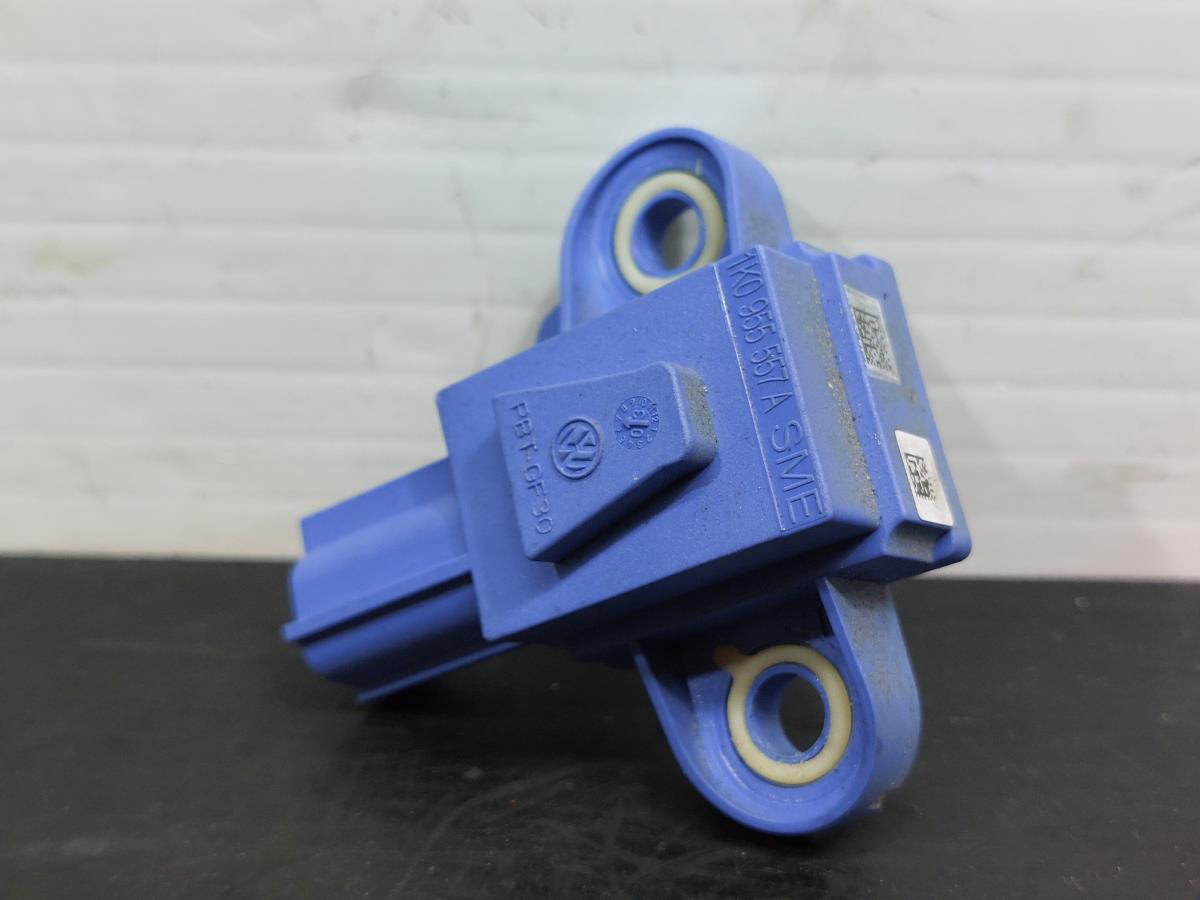 Sensor airbag Delantero Derecho VOLKSWAGEN Golf V (1K1)