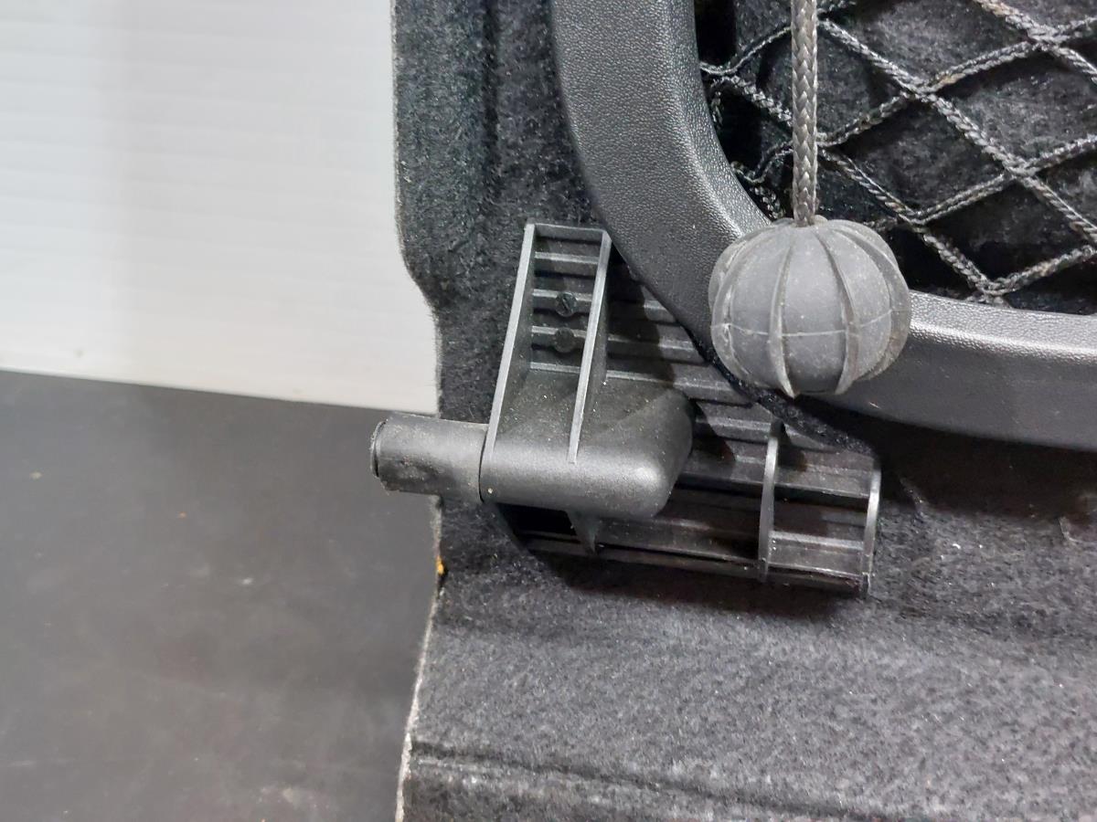 Chapeleira / tampo da mala VOLKSWAGEN Golf V (1K1) Imagem-4