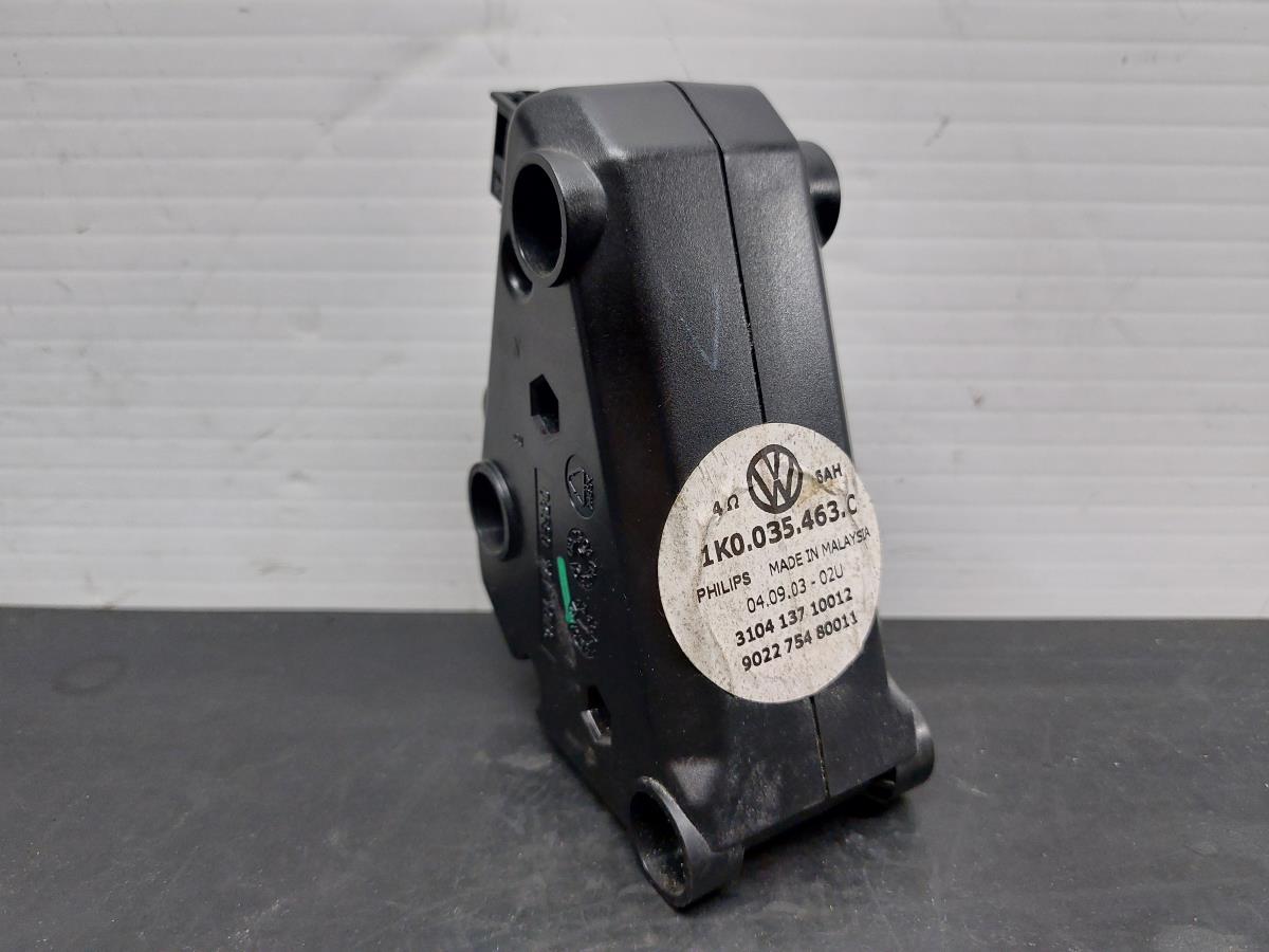 Amplificador de antena VOLKSWAGEN Golf V (1K1) | 2003 - 2010