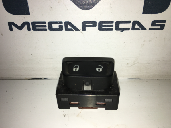 Pulsante / interruttore chiusura porte FIAT 500X (334_)