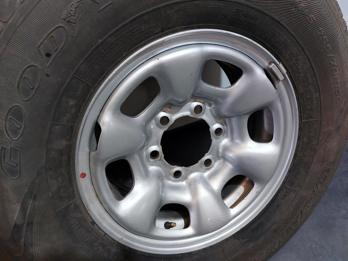 Roue de secours TOYOTA Hilux VII Pick Up (_N1_, _N2_, _N3_) Imagem-1