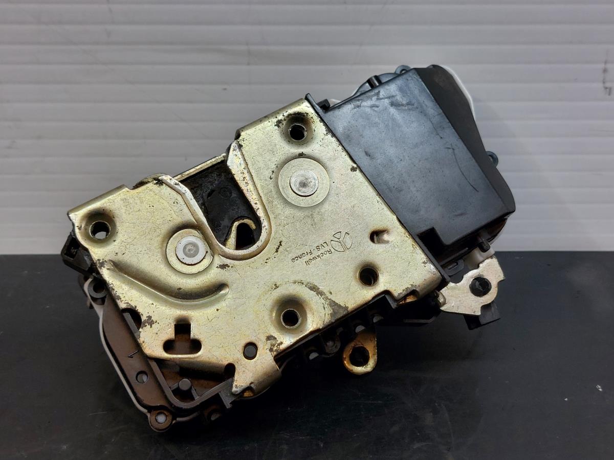 Fechadura / fecho porta frente direito PEUGEOT 406 Coupé (8C) Imagem-4